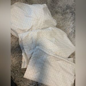 Grey Geometric Twin Bedding Sheet Set